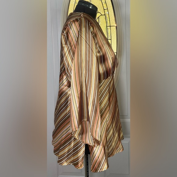 🦋-Zoey Beth Brown, Pink White Striped Blouse - Picture 7 of 8